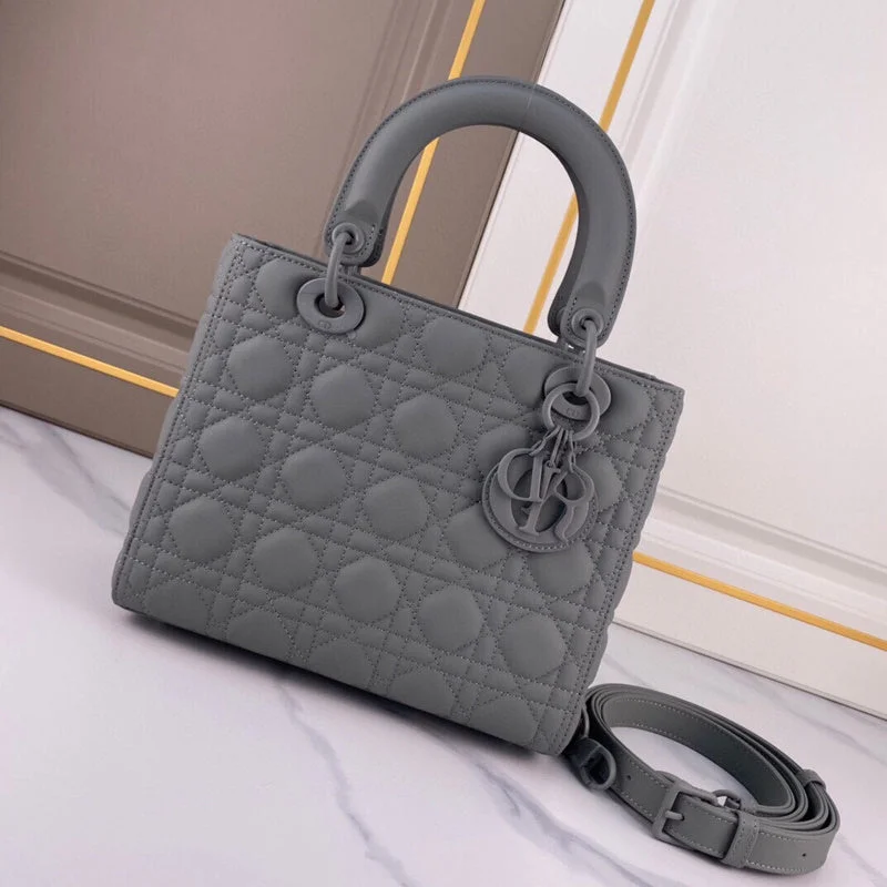 Christian Dior handbags with a detachable mirror for on - the - go touch - upsWF - Dior Bags - 939