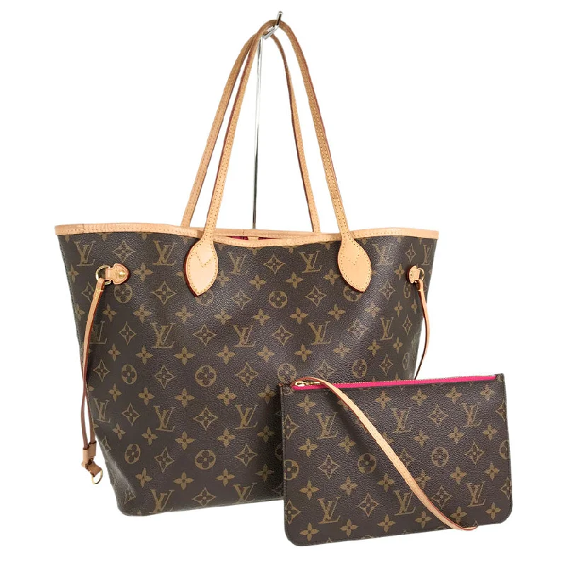 Ladies Louis Vuitton Petite Malle bags in a pastel color for a soft lookLOUIS VUITTON Tote Bag