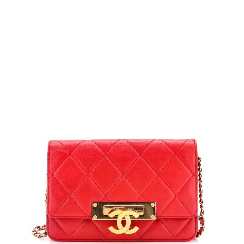 High - fashion Christian Dior bags with a geometric patternGolden Class Wallet on Chain Quilted Lambskin