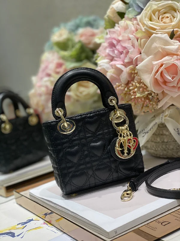 Christian Dior handbags with a detachable mirror for on - the - go touch - upsWF - Luxury Bags - Dior - 715