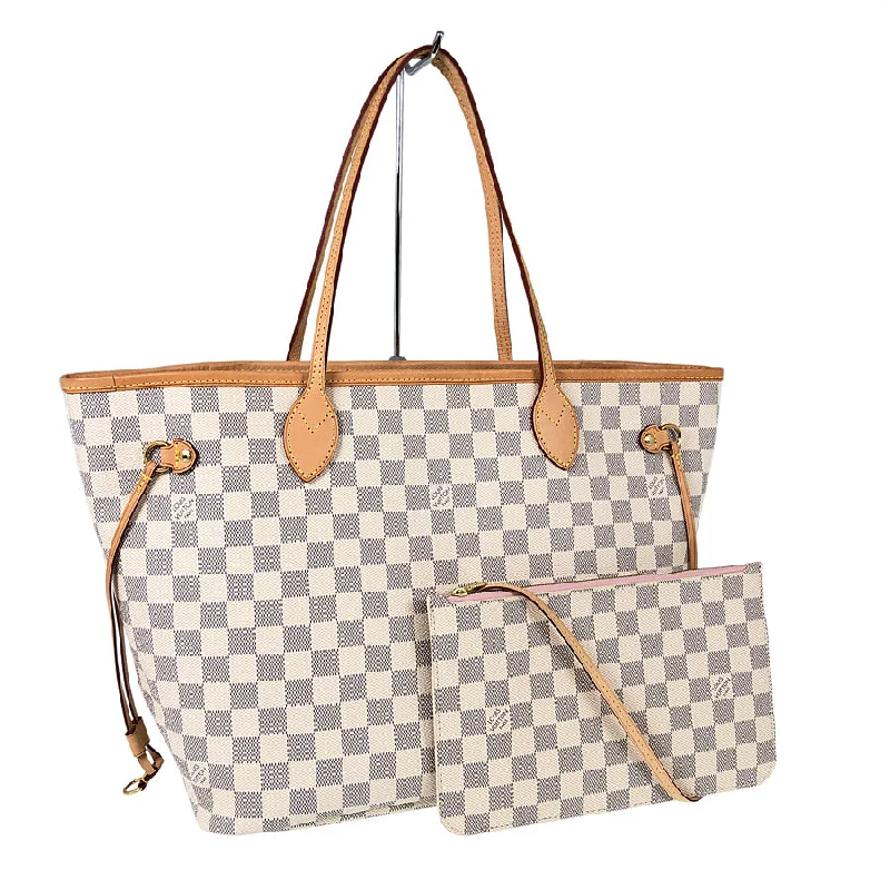 Ladies Louis Vuitton Capucines bags with gold - toned hardwareLOUIS VUITTON Tote Bag