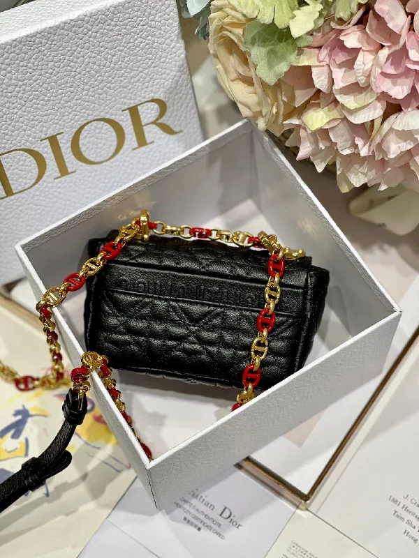 Christian Dior handbags with a snap - button closure and a decorative buckleWF - Luxury Bags - Dior - 718