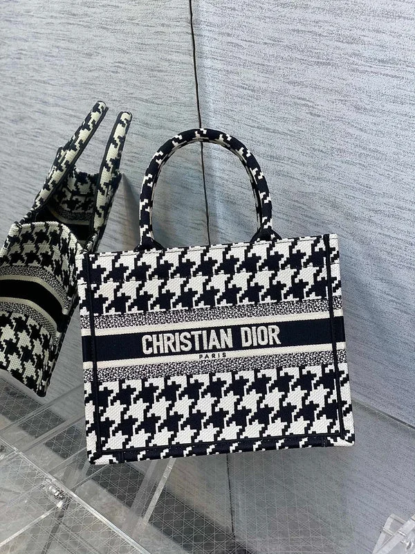 Christian Dior bags with a quilted pattern and gold - toned hardwareWF - Dior Bags - 886