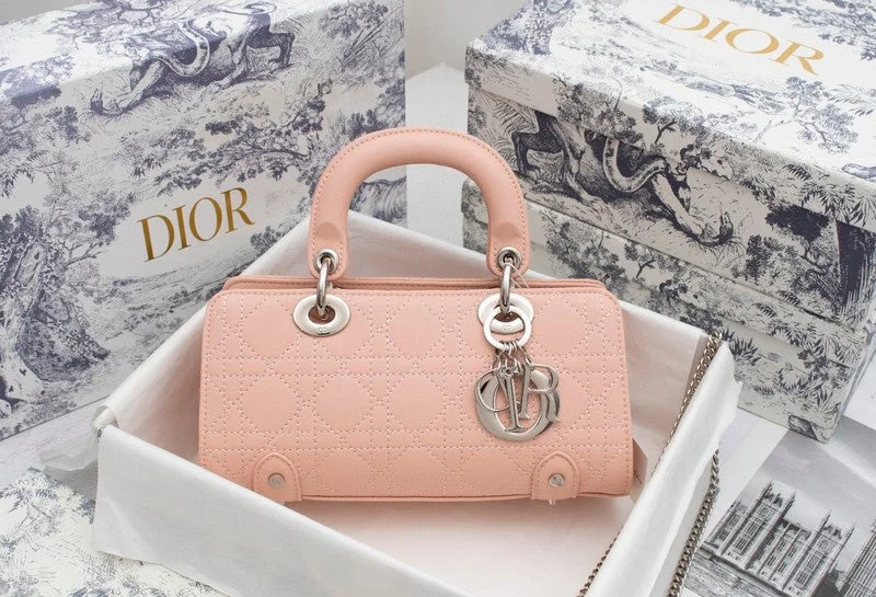 Christian Dior Saddle bags with a distressed leather finishWF - Dior Bags - 930