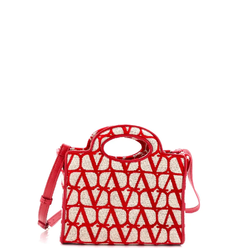 Christian Dior handbags with a snap - button closure and a decorative buckleLe Troisieme Tote Toile Iconograph Fabric Mini