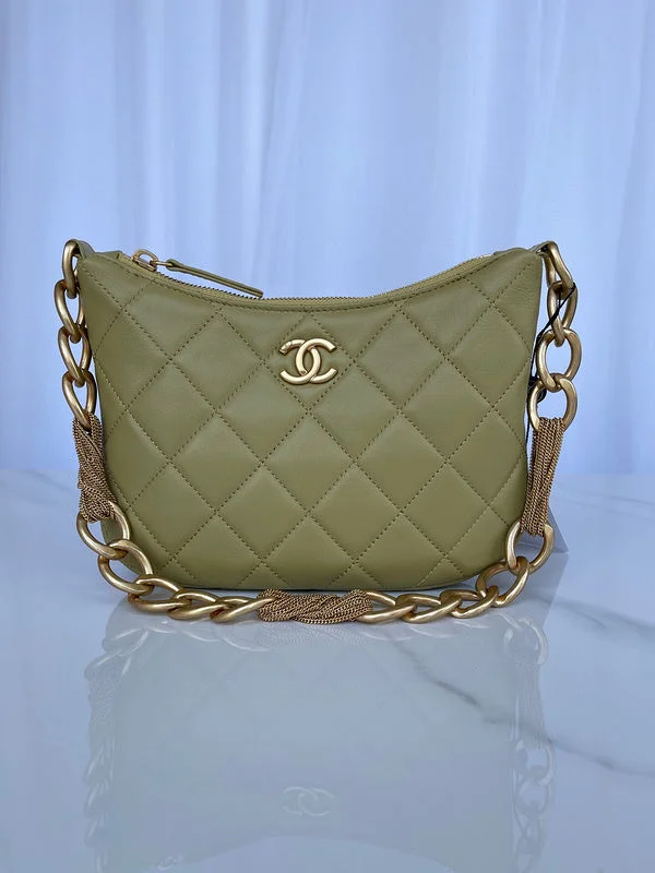 Chanel Chain Strap Handbag for Everyday UseChanel Bags