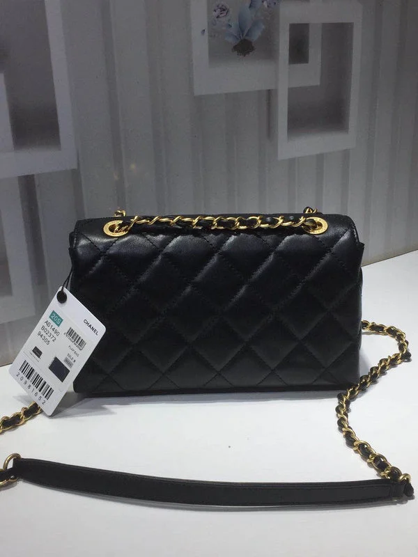 Chanel Medium Tote Bag for Office LadiesChanel Bags